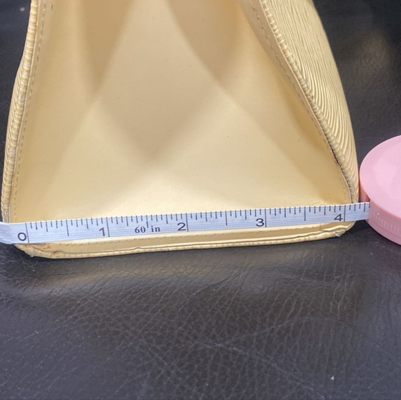 Louis Vuitton epi croisset - Picture 16 of 16